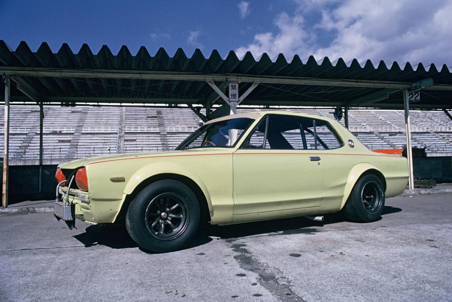 Nissan Skyline 2000 GT-R Racing 1971 года  (фото 7 из 10)
